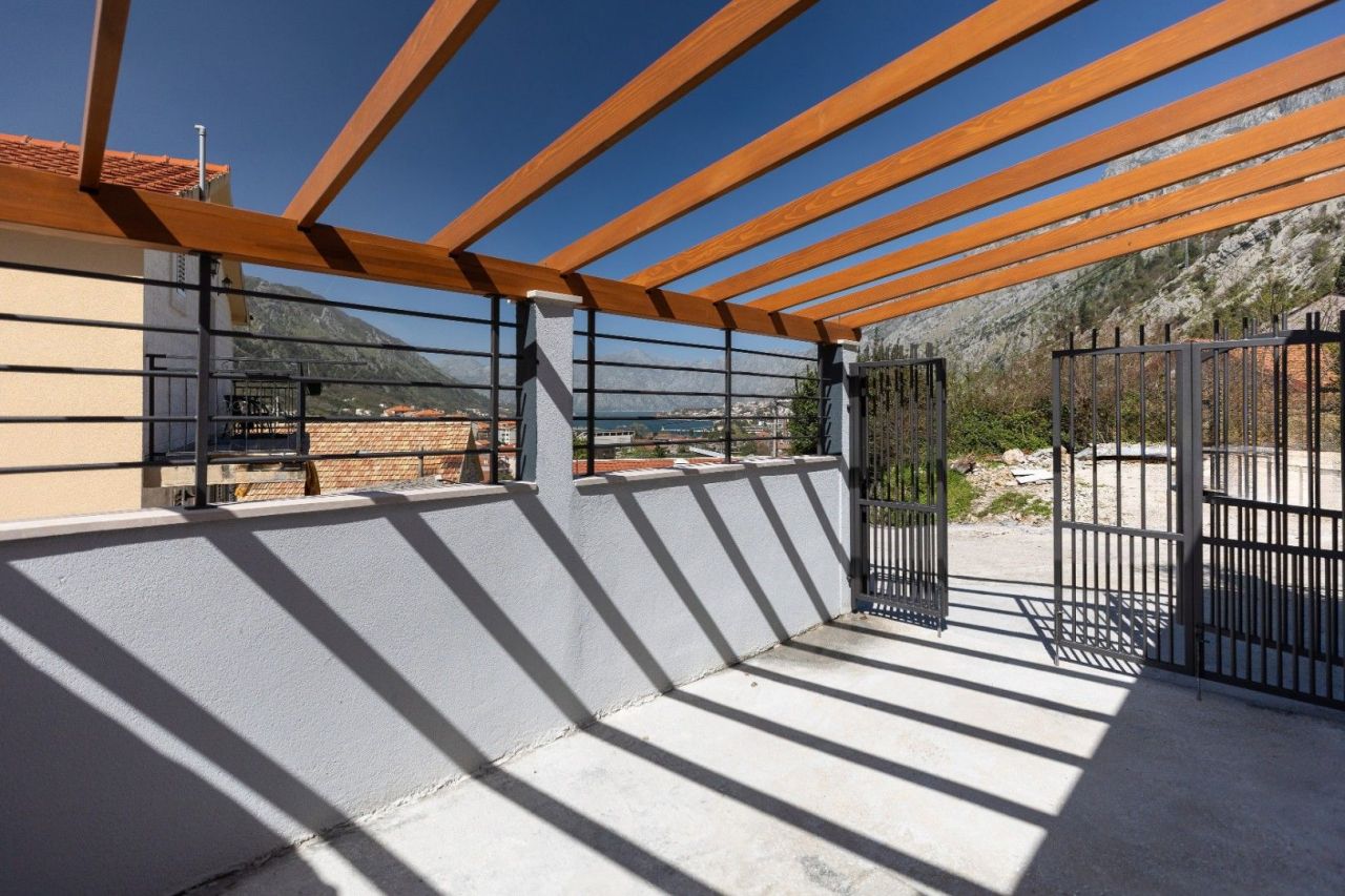 Дом в Которе, Черногория, 160 м² - фото 5