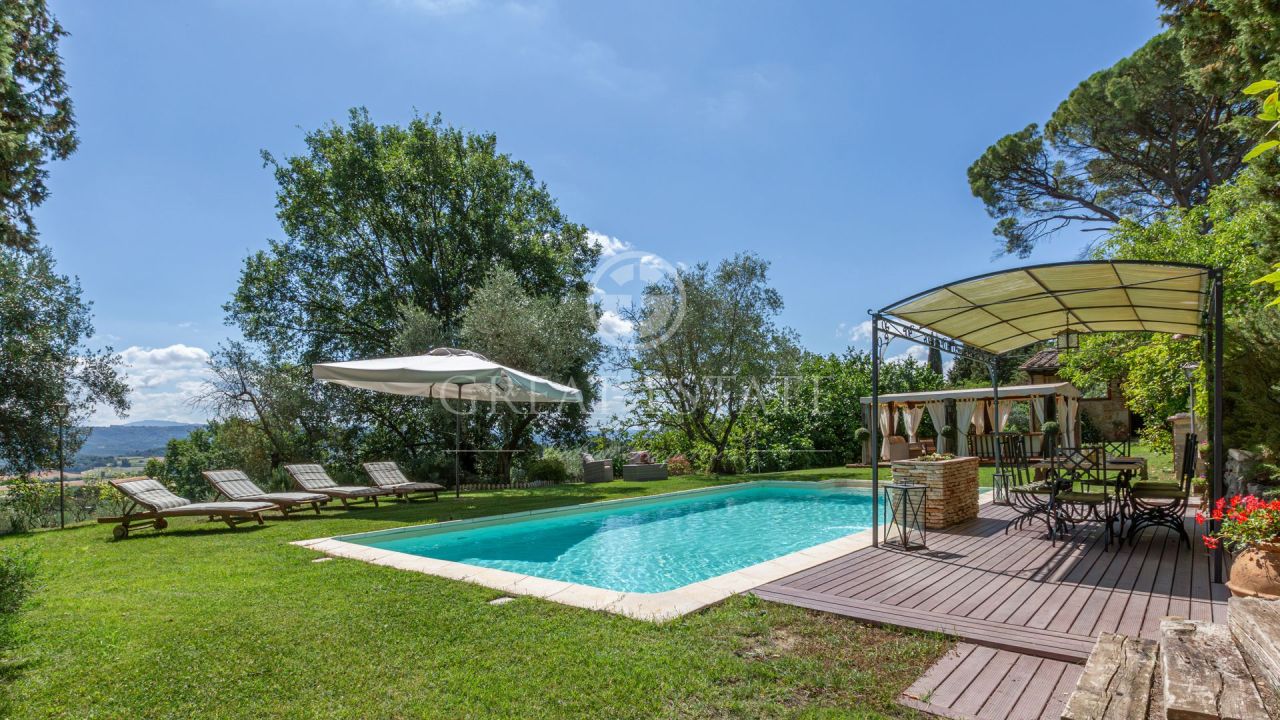 Дом в Четоне, Италия, 417 м² - фото 8