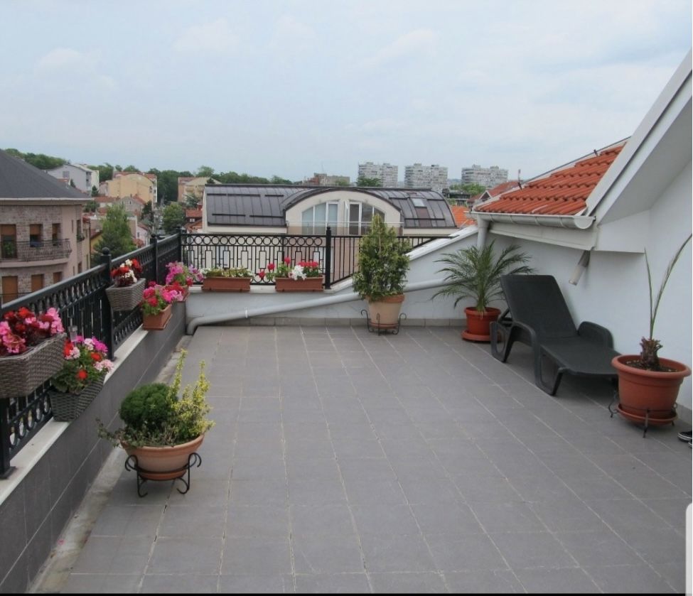 Квартира в Белграде, Сербия, 160 м² - фото 1