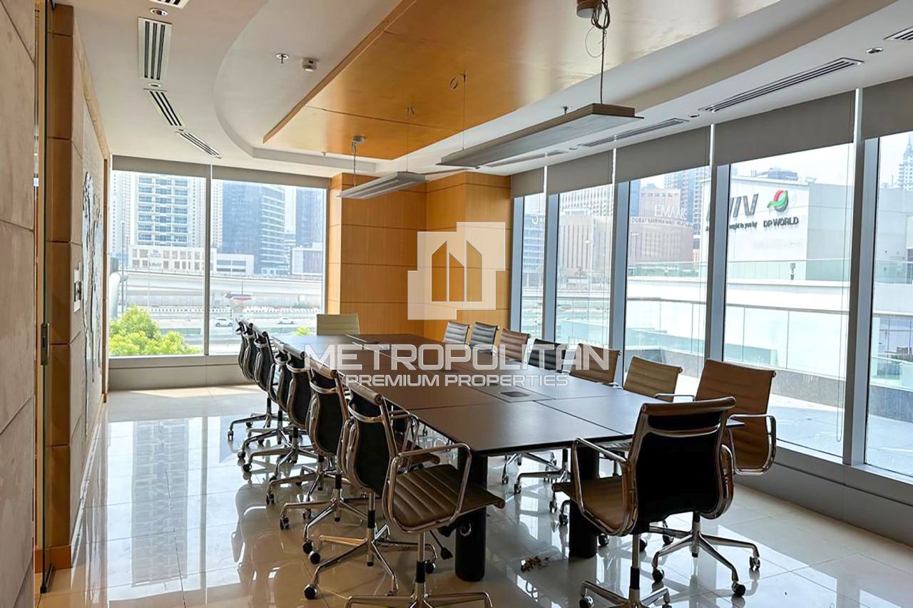 Офис в Дубае, ОАЭ, 831 м² - фото 1
