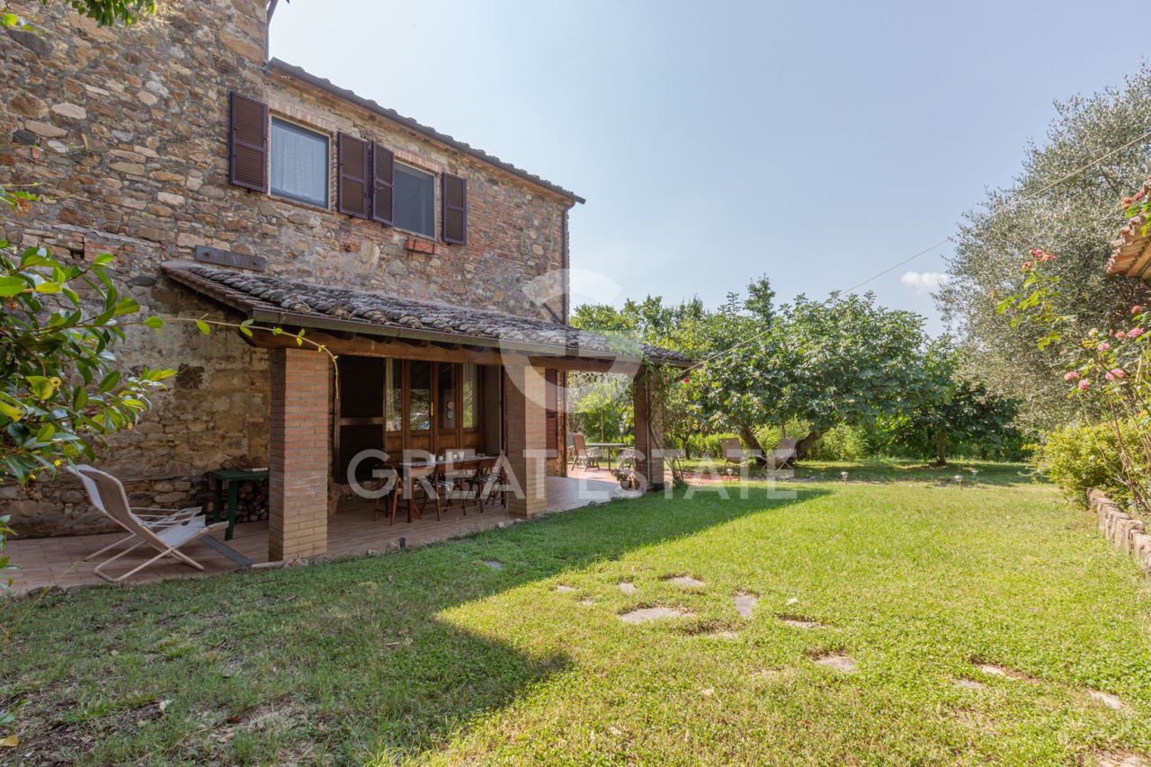 Дом в Четоне, Италия, 253.05 м² - фото 2