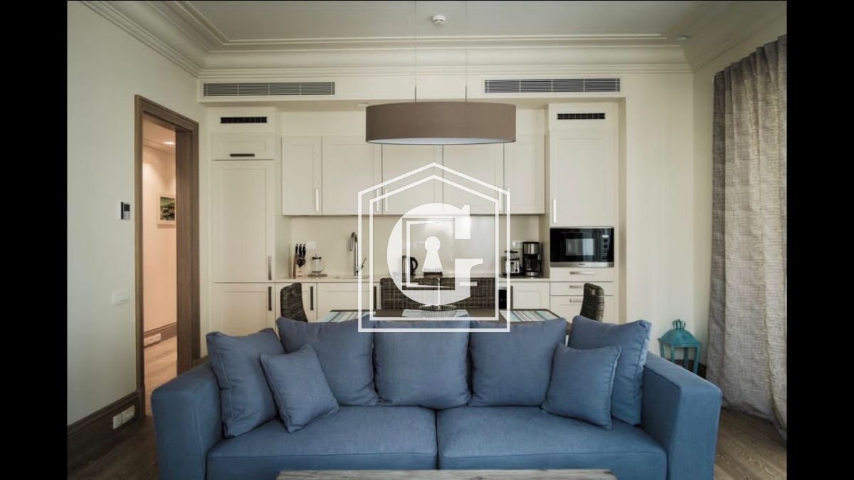 Апартаменты в Тивате, Черногория, 111 м² - фото 2