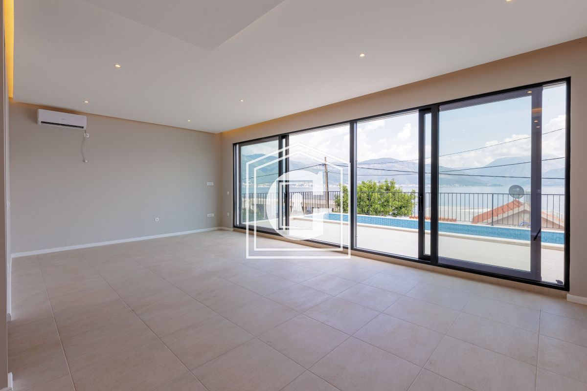 Вилла в Крашичах, Черногория, 200 м² - фото 3