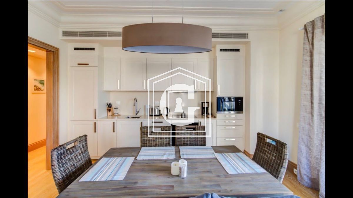 Апартаменты в Тивате, Черногория, 111 м² - фото 4