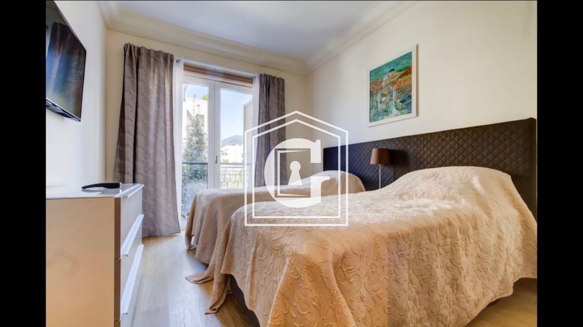 Апартаменты в Тивате, Черногория, 111 м² - фото 6