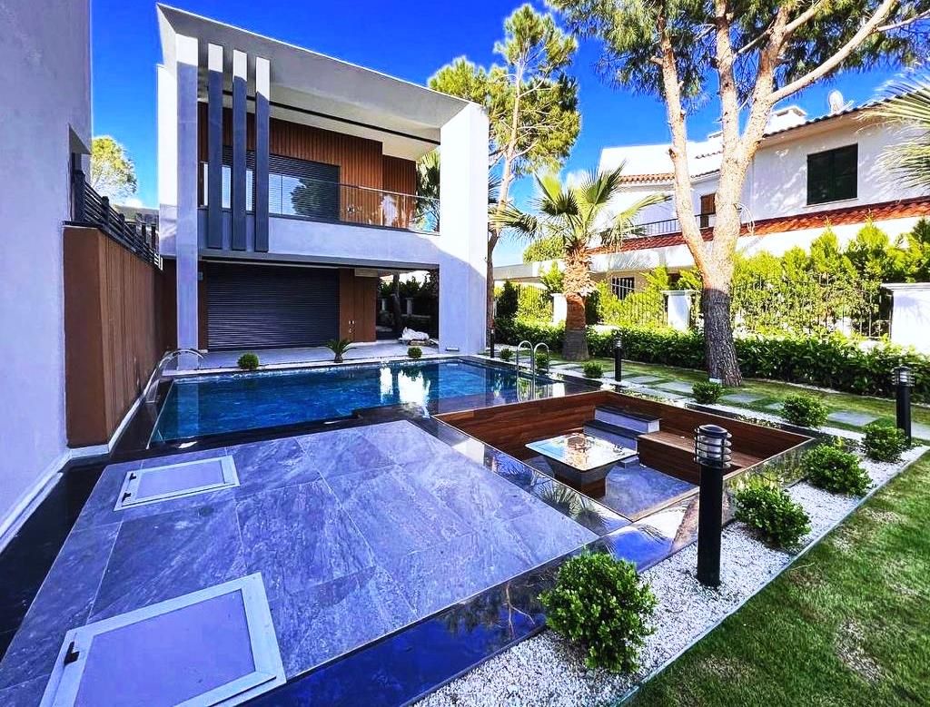 Вилла в Чешме, Турция, 250 м² - фото 2