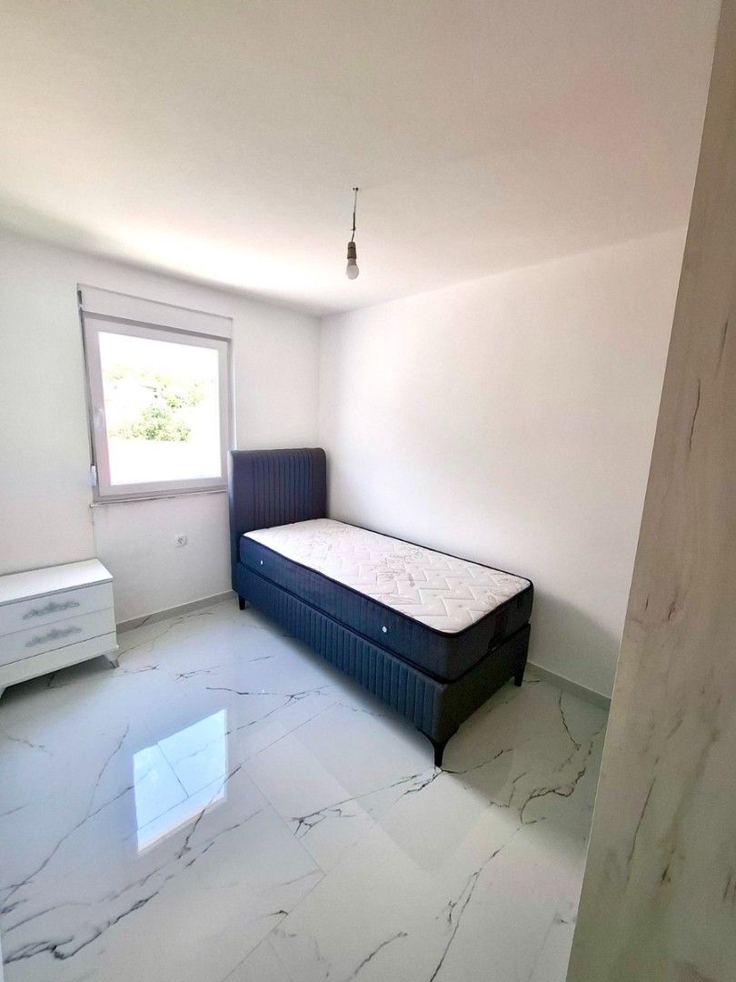 Квартира в Добра Воде, Черногория, 110 м² - фото 10