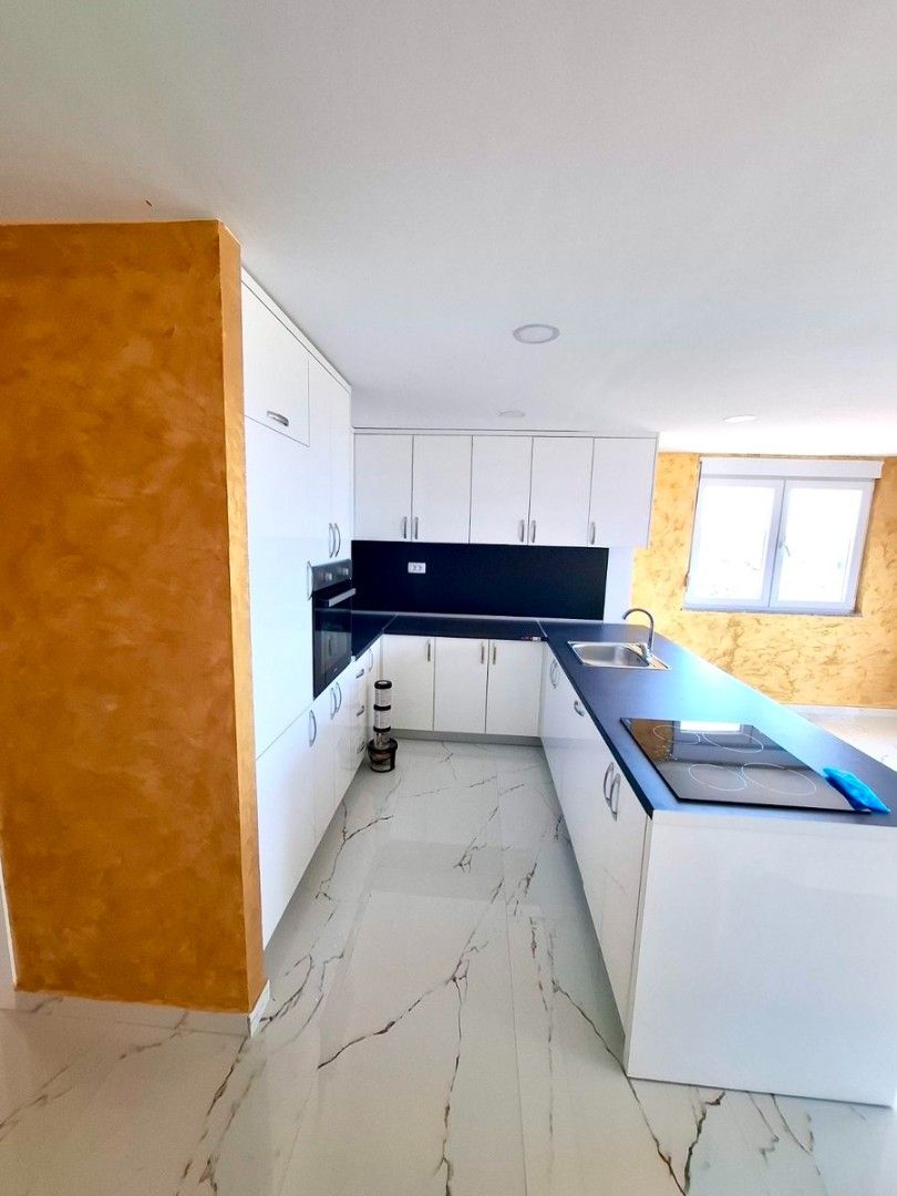 Квартира в Добра Воде, Черногория, 110 м² - фото 16