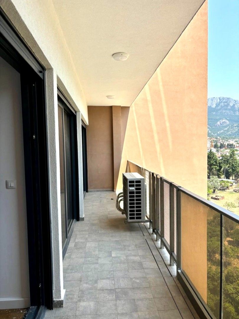 Квартира в Баре, Черногория, 80 м² - фото 17