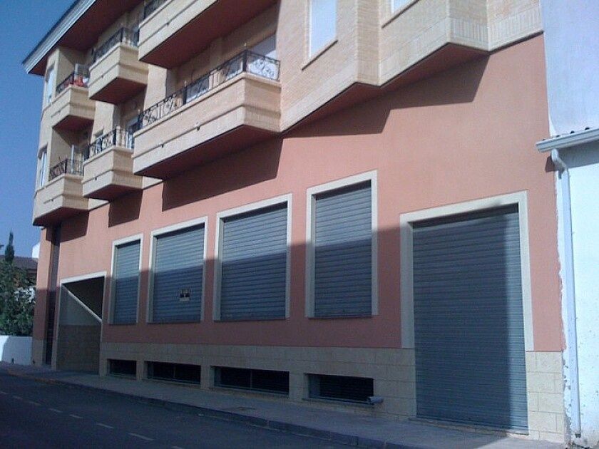 Коммерческая недвижимость в Лос Монтесинос, Испания, 182 м² - фото 1