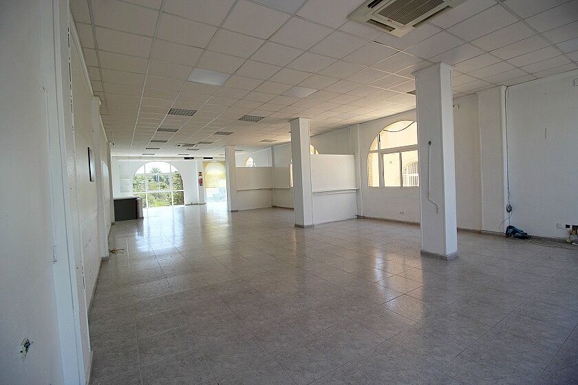 Коммерческая недвижимость в Ориуэла Коста, Испания, 300 м² - фото 4