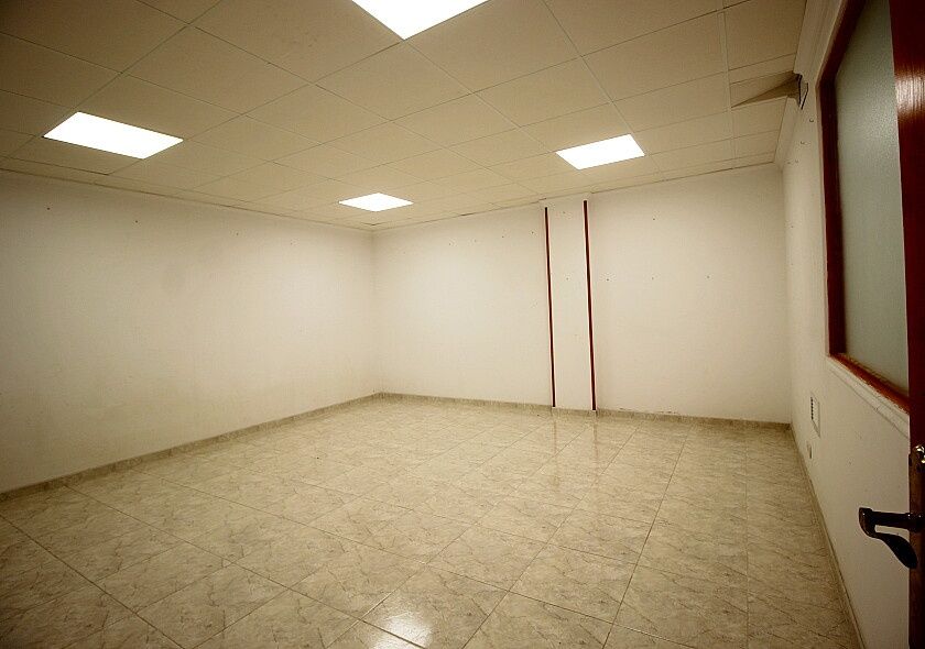 Коммерческая недвижимость в Ориуэла Коста, Испания, 300 м² - фото 10