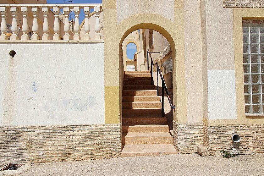 Коммерческая недвижимость в Ориуэла Коста, Испания, 300 м² - фото 18