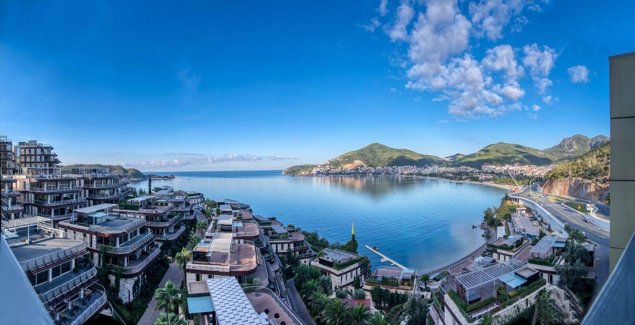 Квартира в Будве, Черногория, 44 м² - фото 14