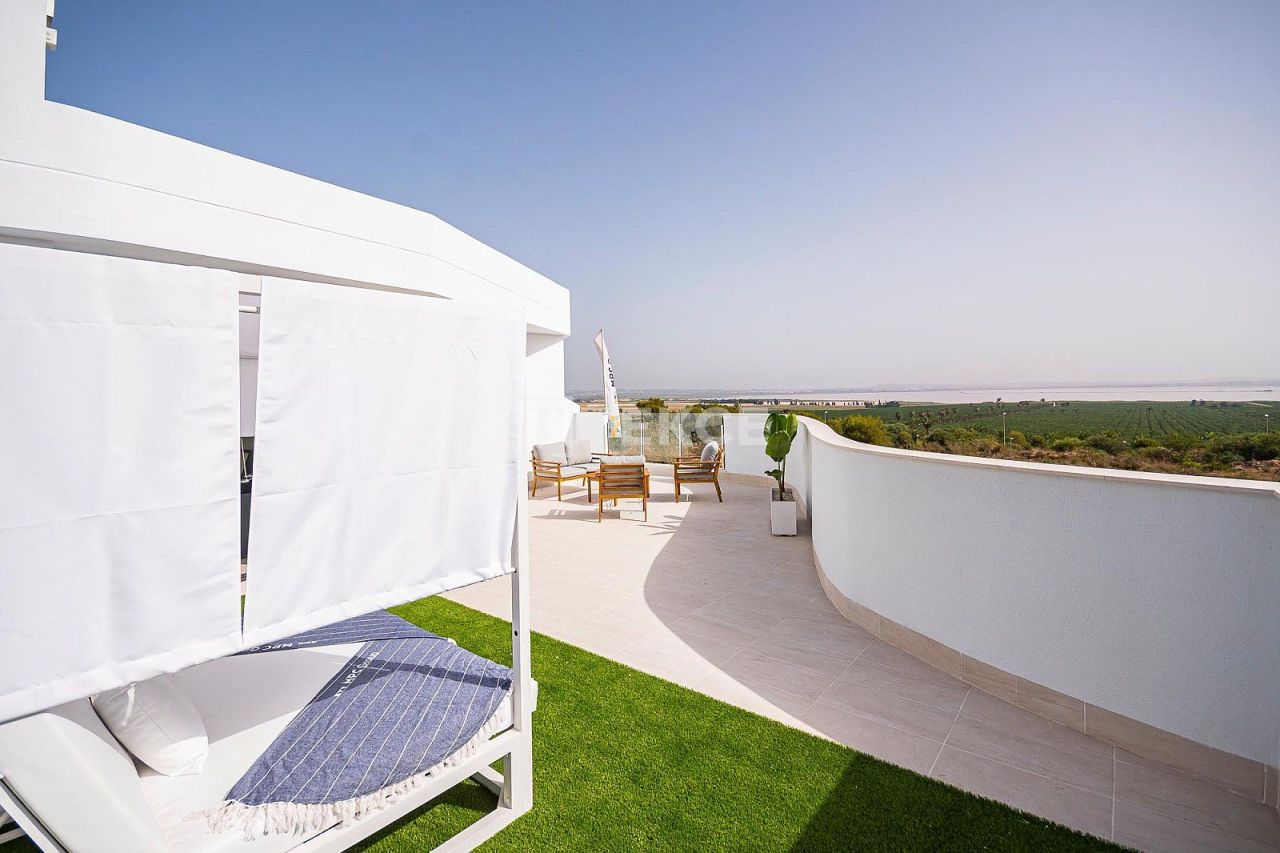 Вилла в Торревьехе, Испания, 85 м² - фото 16