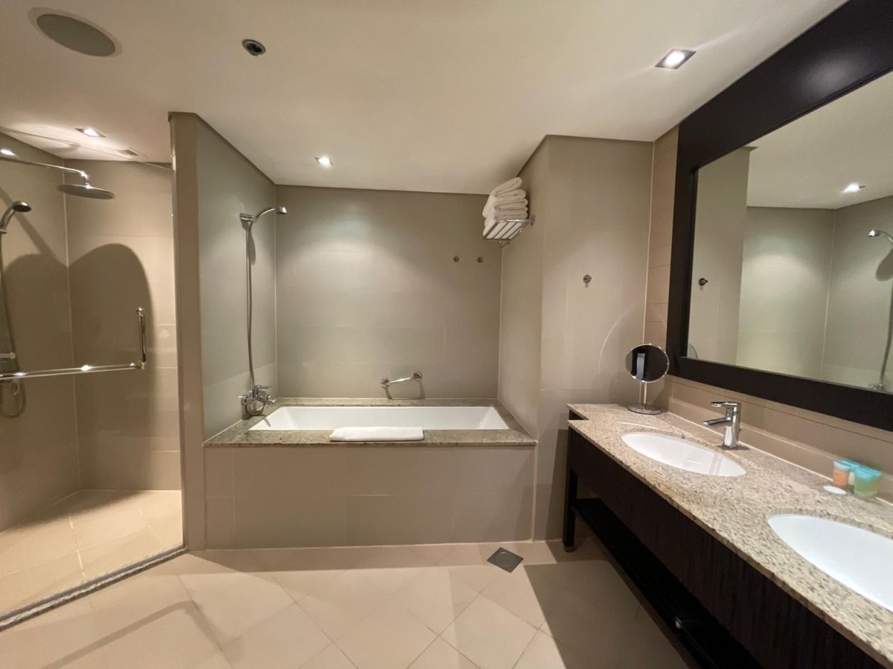 Квартира в Дубае, ОАЭ, 169 м² - фото 8