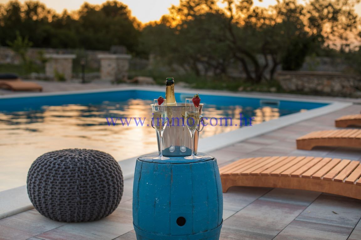 Поместье в Шибенике, Хорватия, 320 м² - фото 9