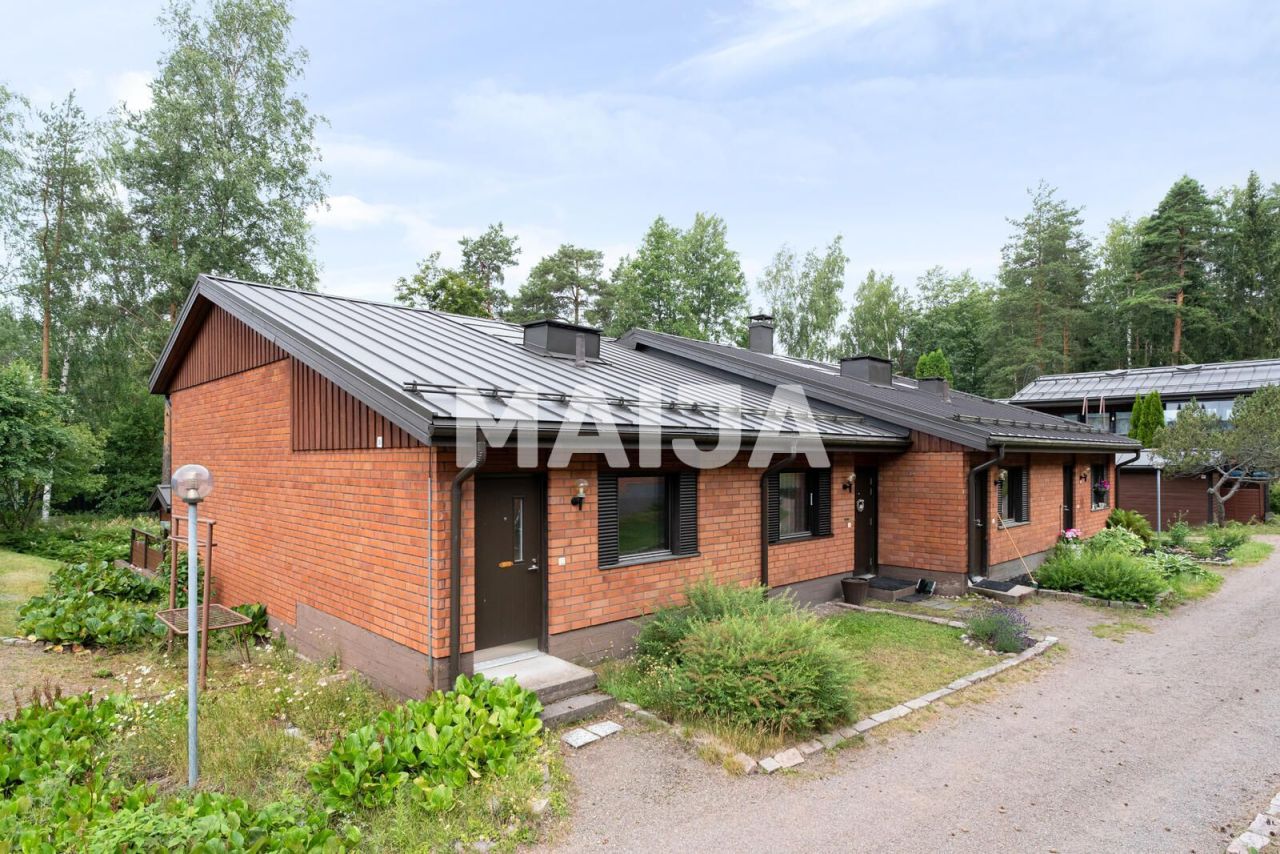 Квартира в Котке, Финляндия, 69.5 м² - фото 1