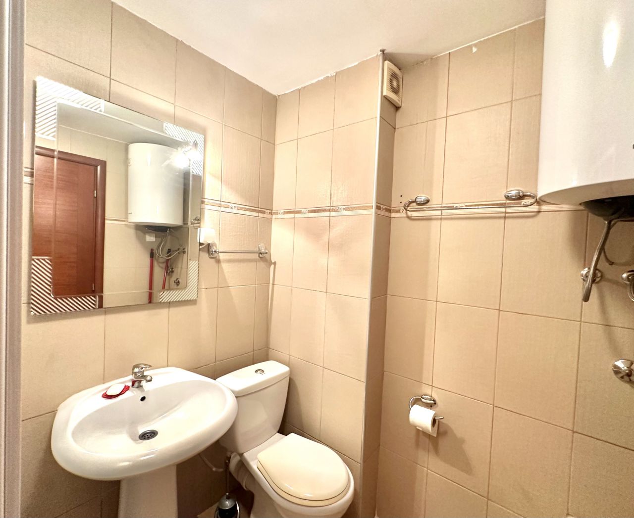 Квартира в Будве, Черногория, 80 м² - фото 17