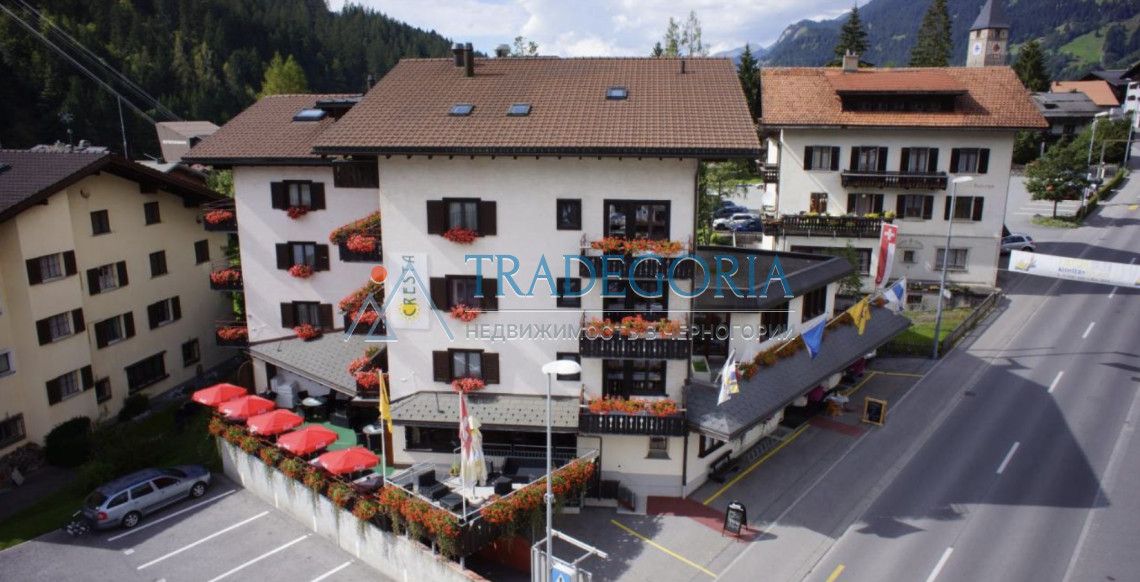 Отель, гостиница Клостерс, Швейцария, 5 400 м² - фото 1