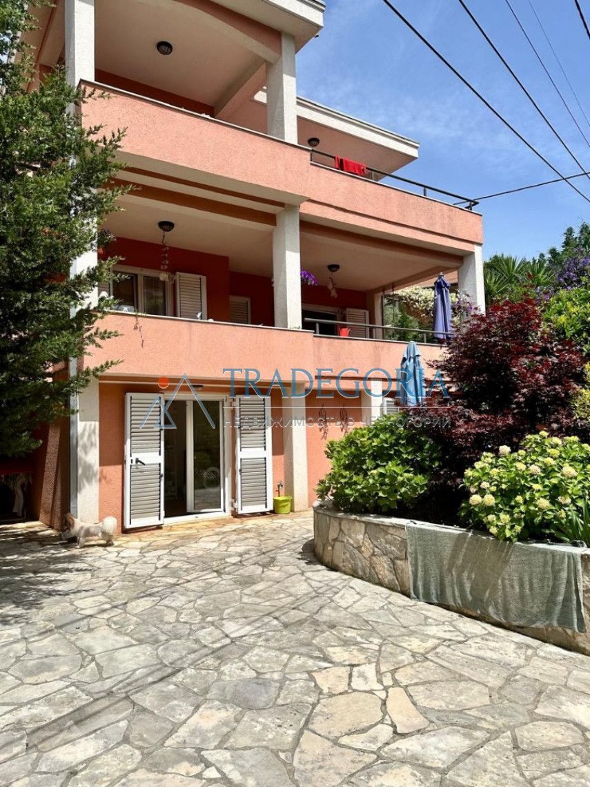 Дом в Утехе, Черногория, 245 м² - фото 1