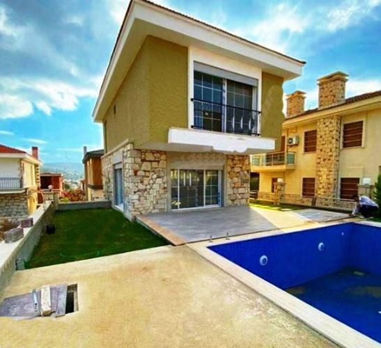 Вилла в Чешме, Турция, 130 м² - фото 1