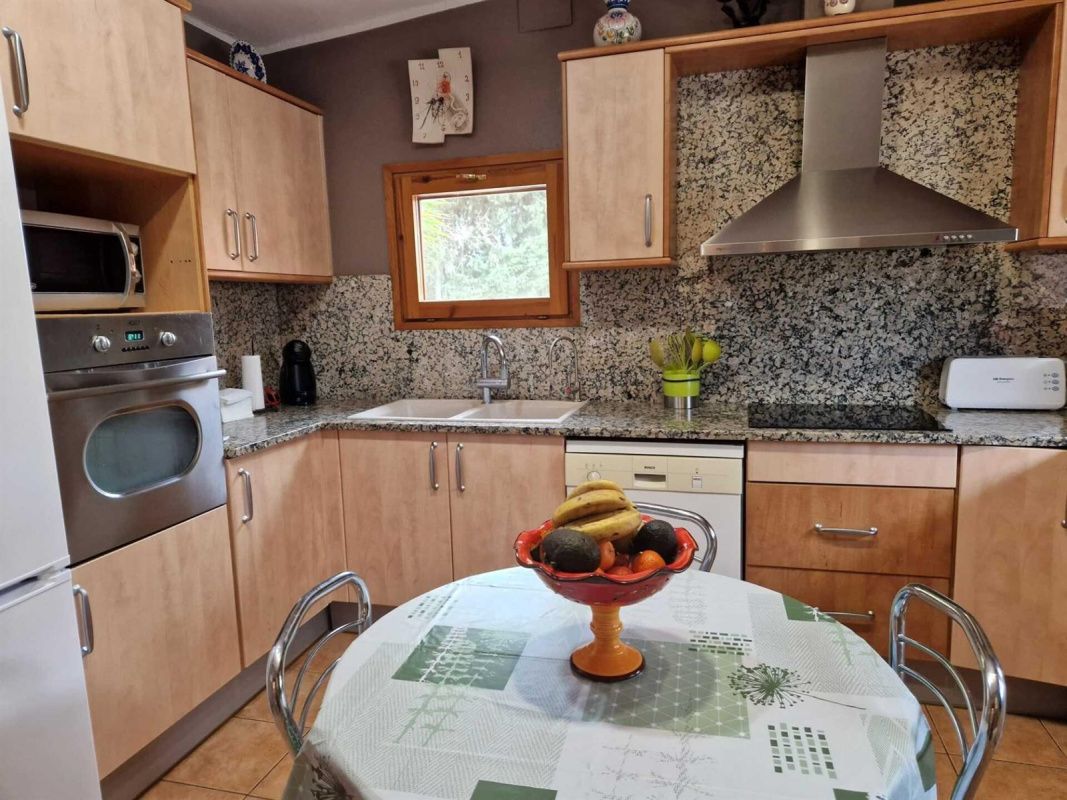 Дом в Жироне, Испания, 450 м² - фото 9