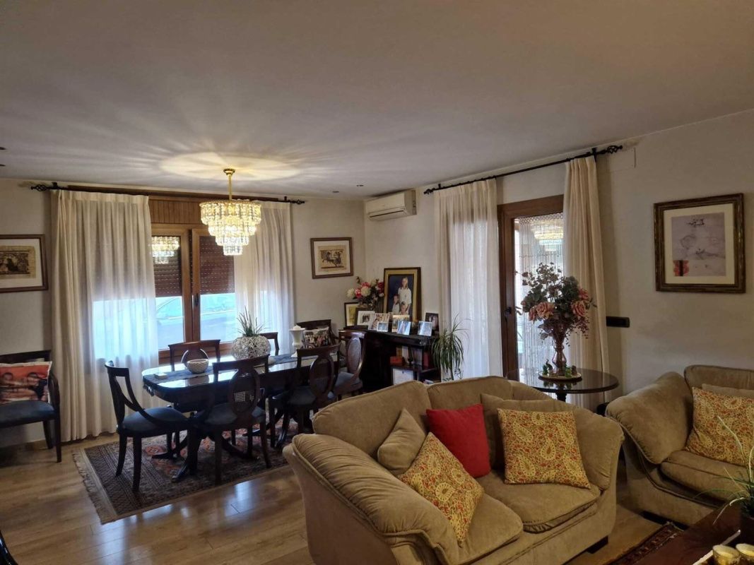 Дом в Жироне, Испания, 450 м² - фото 14