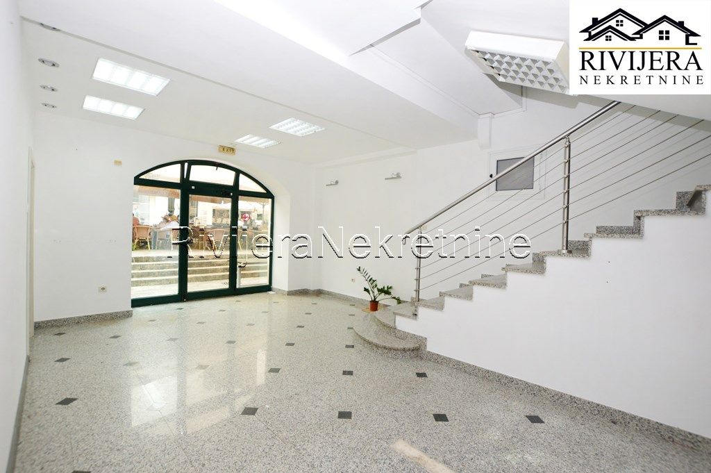 Офис в Херцег-Нови, Черногория, 201 м² - фото 5