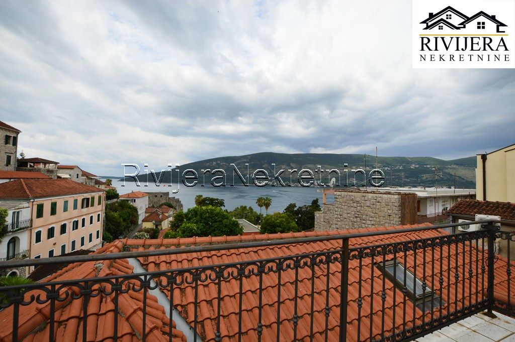 Офис в Херцег-Нови, Черногория, 201 м² - фото 10