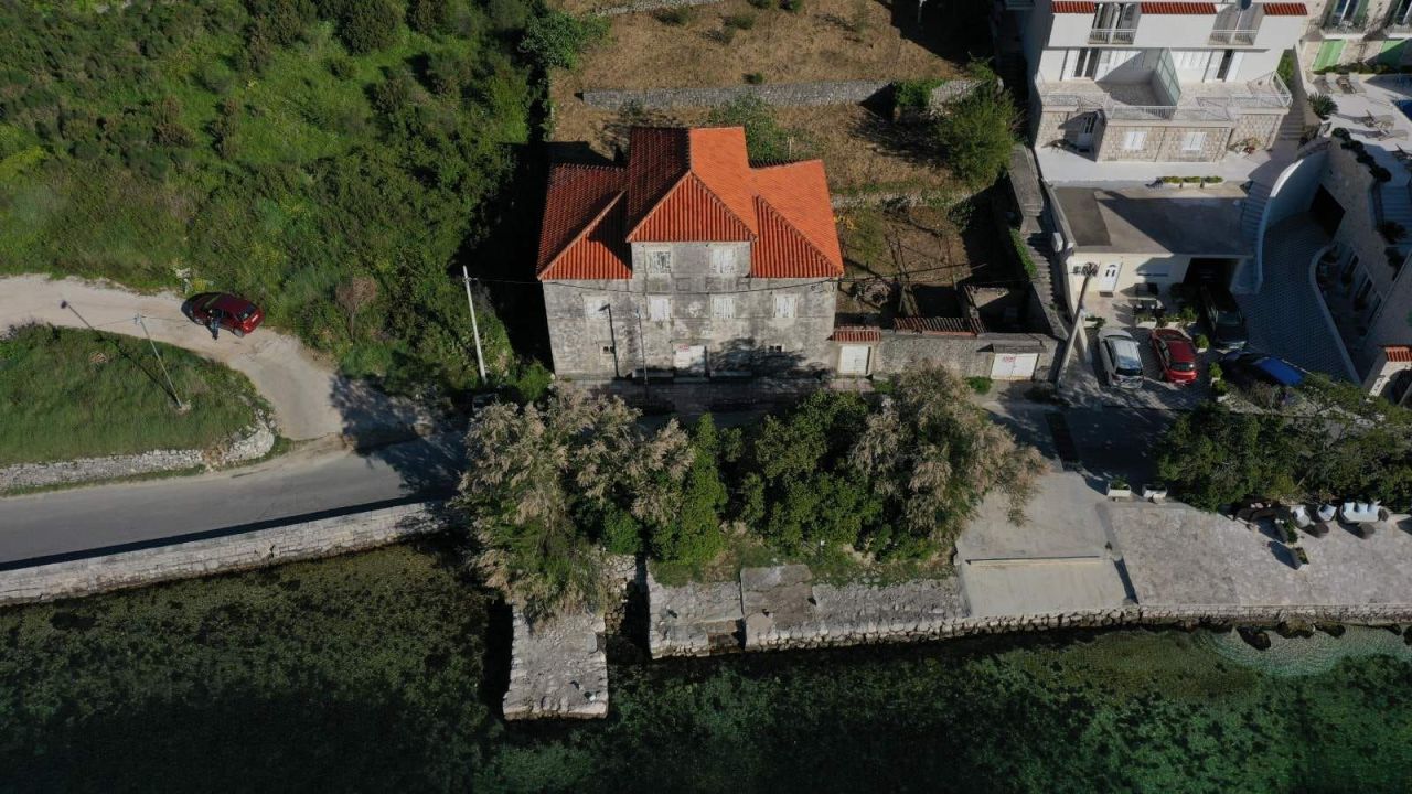 Дом в Которе, Черногория, 300 м² - фото 6