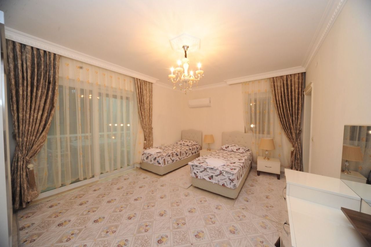 Вилла в Алании, Турция, 350 м² - фото 11