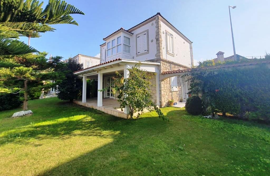 Вилла в Чешме, Турция, 120 м² - фото 1