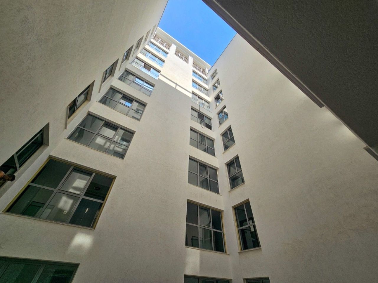 Квартира в Баре, Черногория, 72 м² - фото 12