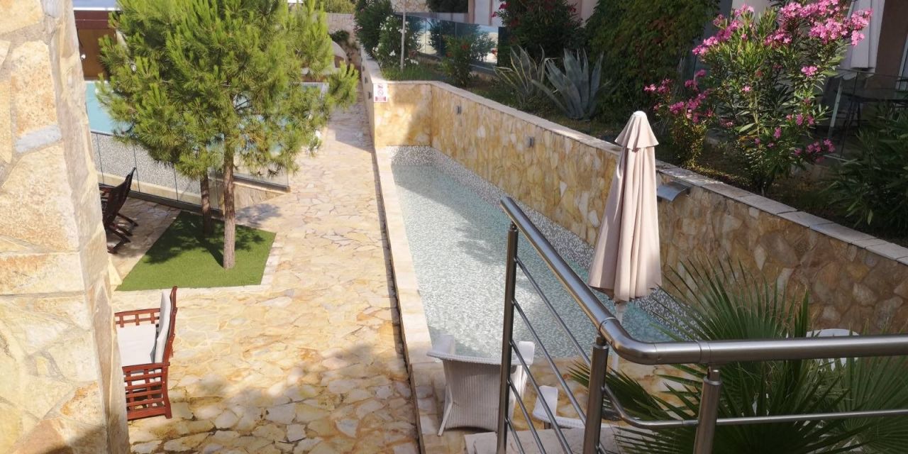 Квартира в Добра Воде, Черногория, 33 м² - фото 16