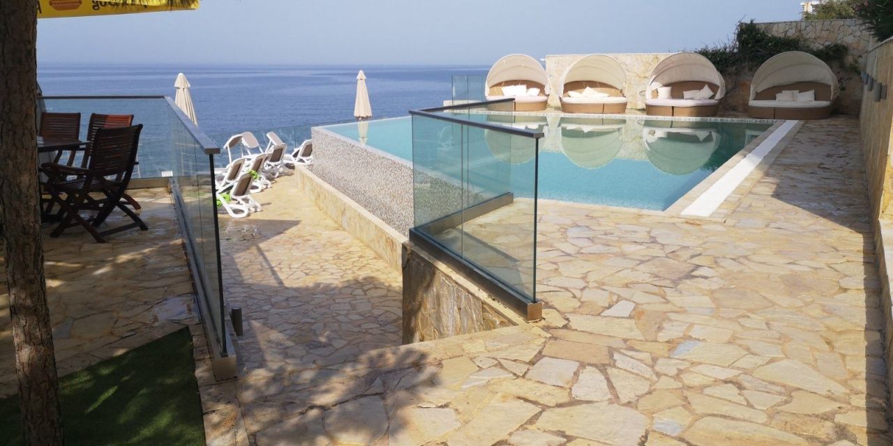 Квартира в Добра Воде, Черногория, 33 м² - фото 18