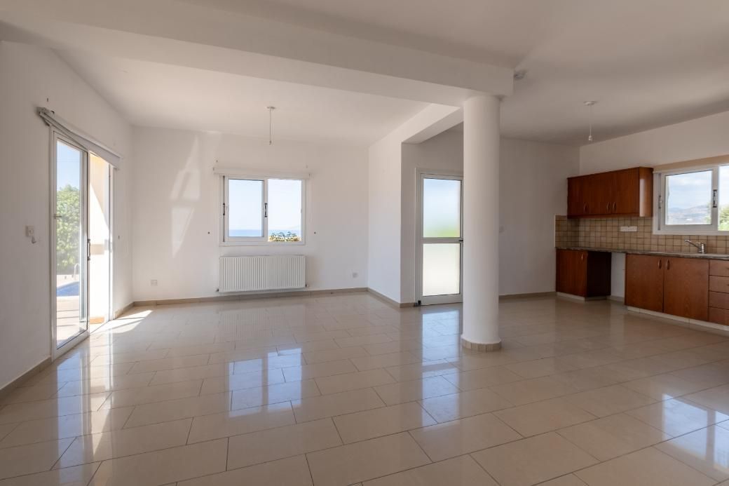 Коммерческая недвижимость в Полисе, Кипр, 762 м² - фото 9