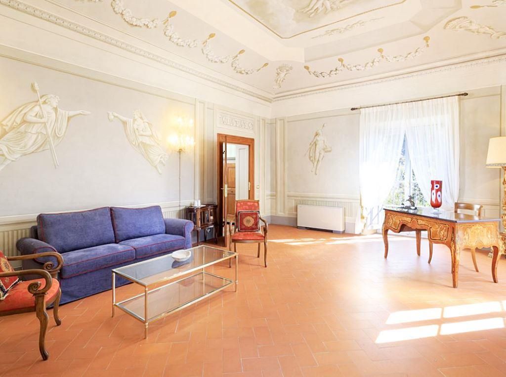 Вилла в Пизе, Италия, 2 200 м² - фото 10