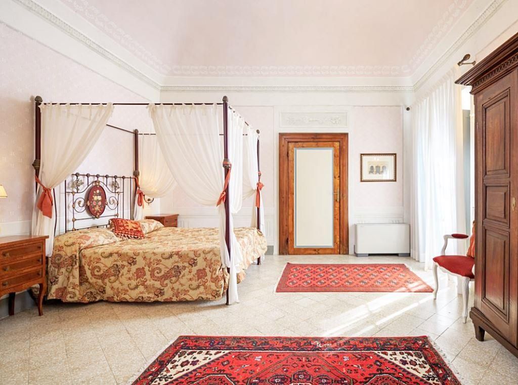 Вилла в Пизе, Италия, 2 200 м² - фото 13