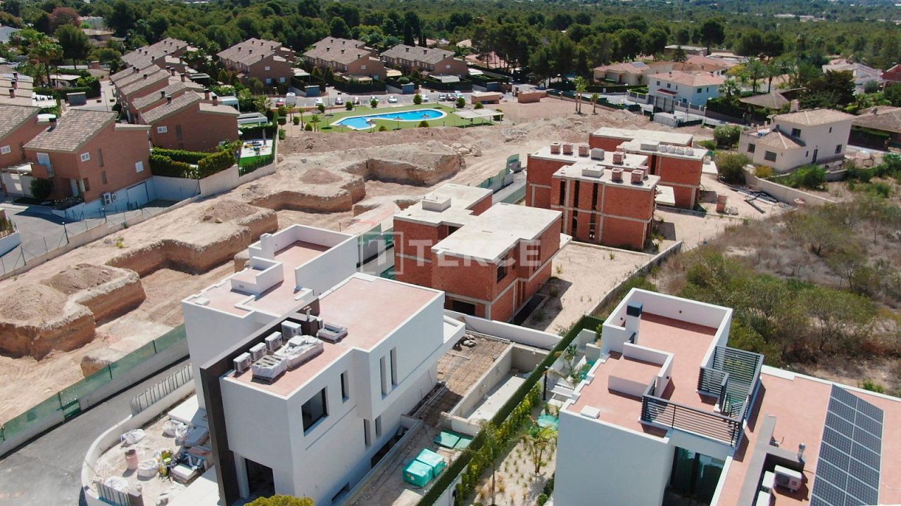 Вилла в Ла-Нусиа, Испания, 322 м² - фото 5