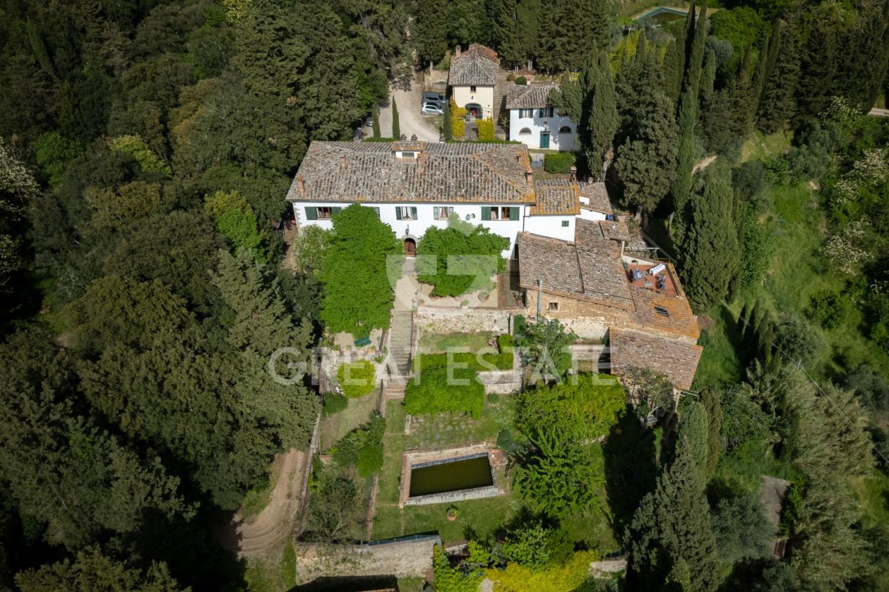Дом в Греве-ин-Кьянти, Италия, 1 338.75 м² - фото 1