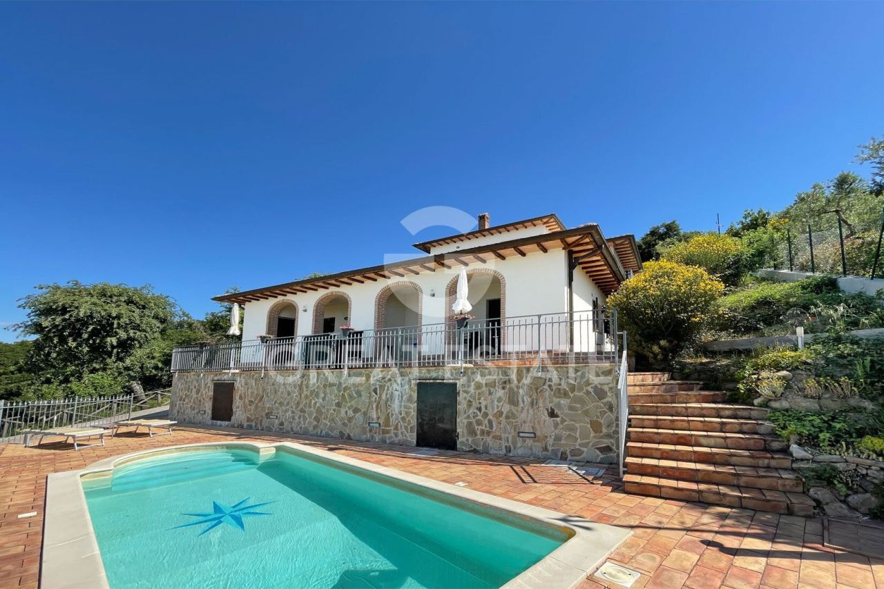 Дом в Лишано-Никконе, Италия, 303.6 м² - фото 2