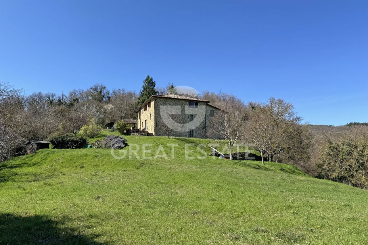 Дом Monte Santa Maria Tiberina, Италия, 315.2 м² - фото 2