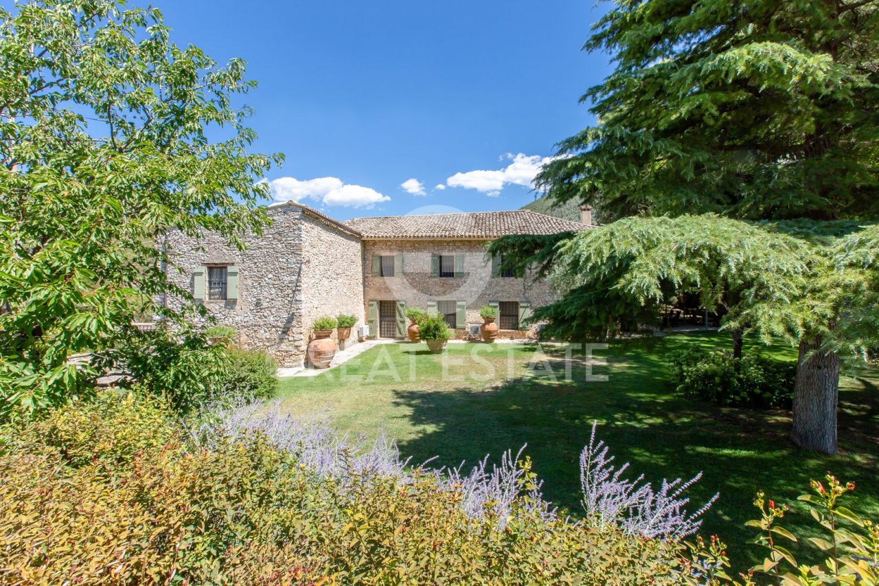 Дом в Сполето, Италия, 506 м² - фото 2