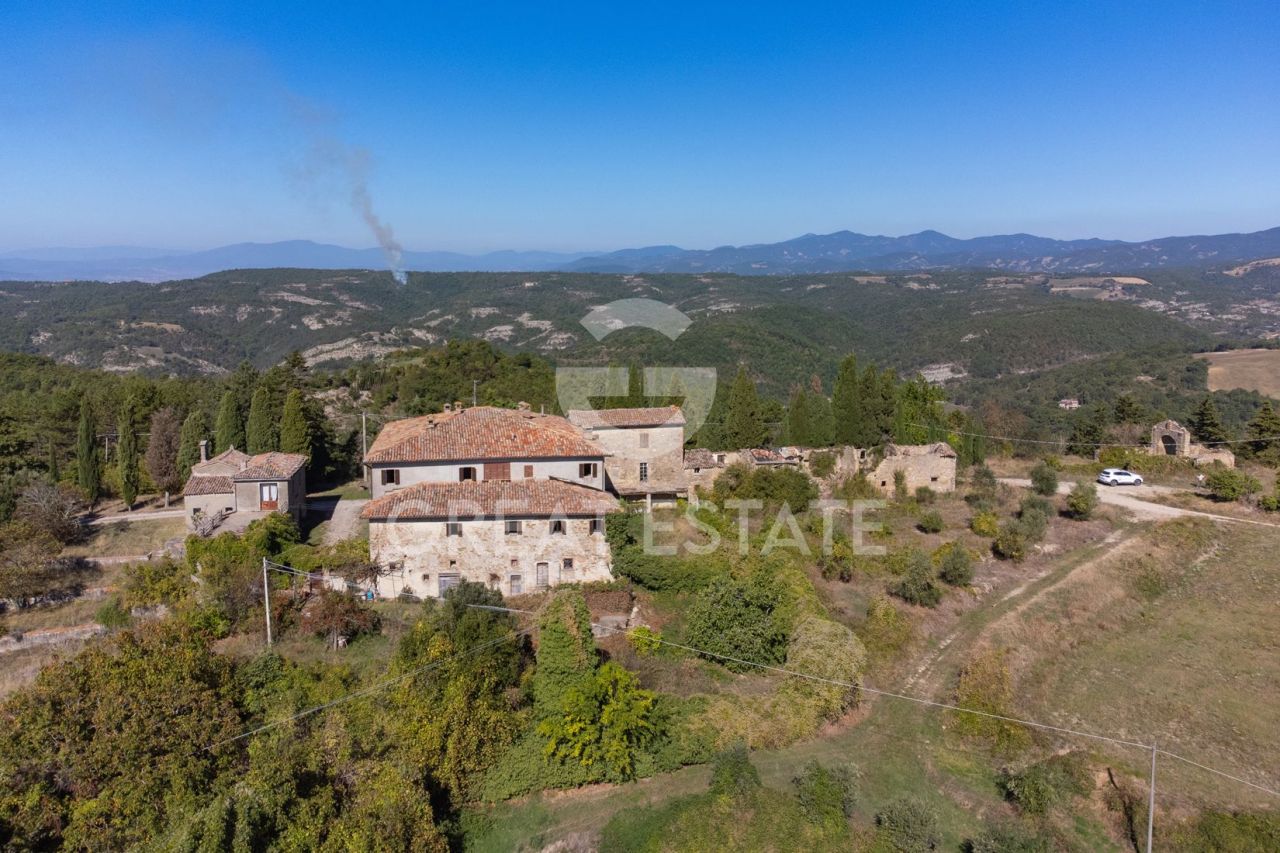 Дом в Читта-ди-Кастелло, Италия, 593.2 м² - фото 3