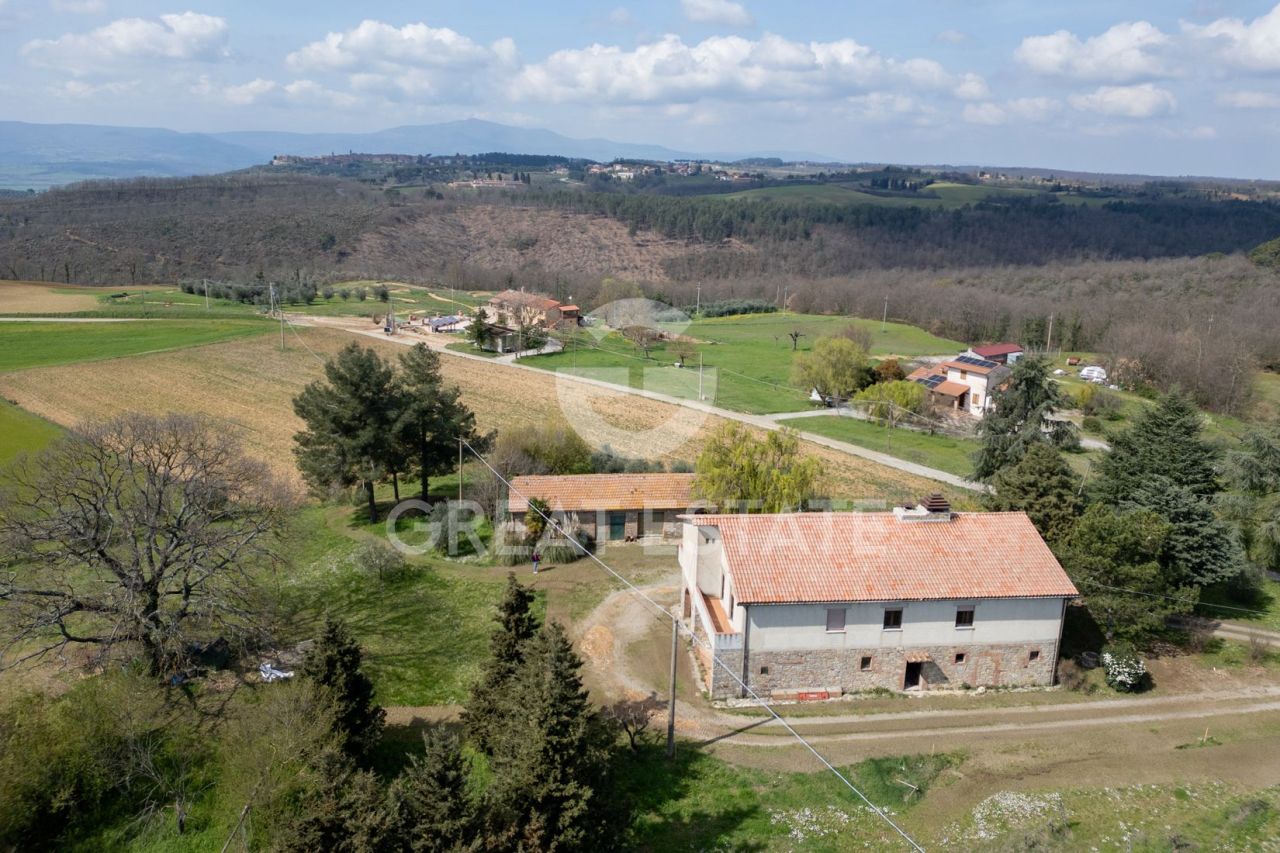 Дом в Монтегаббьоне, Италия, 400.6 м² - фото 2