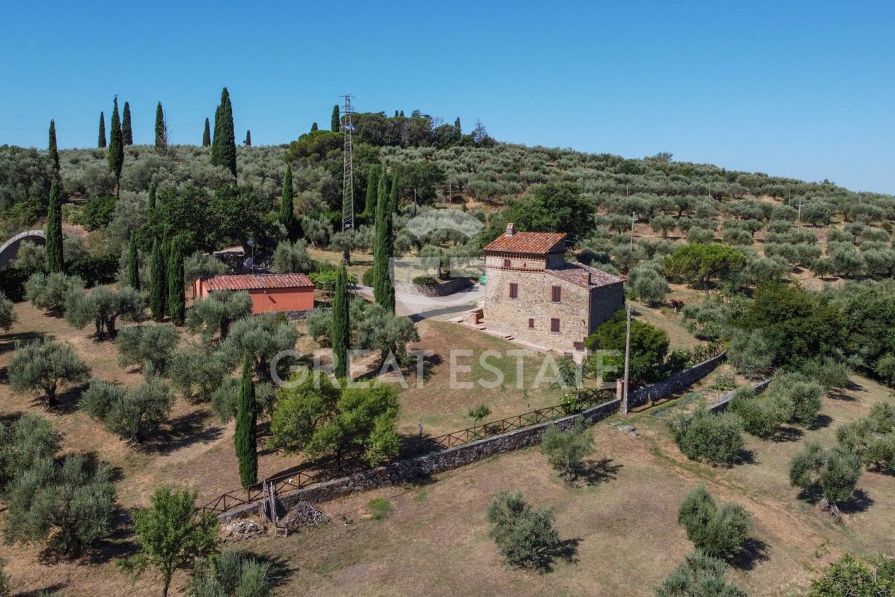 Дом в Пассиньяно-суль-Тразимено, Италия, 220.15 м² - фото 3