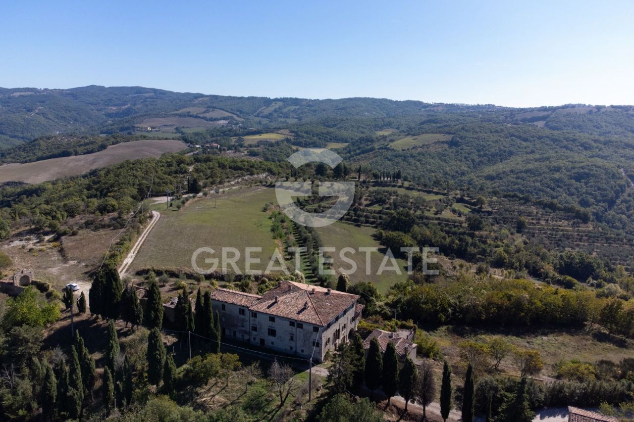 Дом в Читта-ди-Кастелло, Италия, 593.2 м² - фото 4