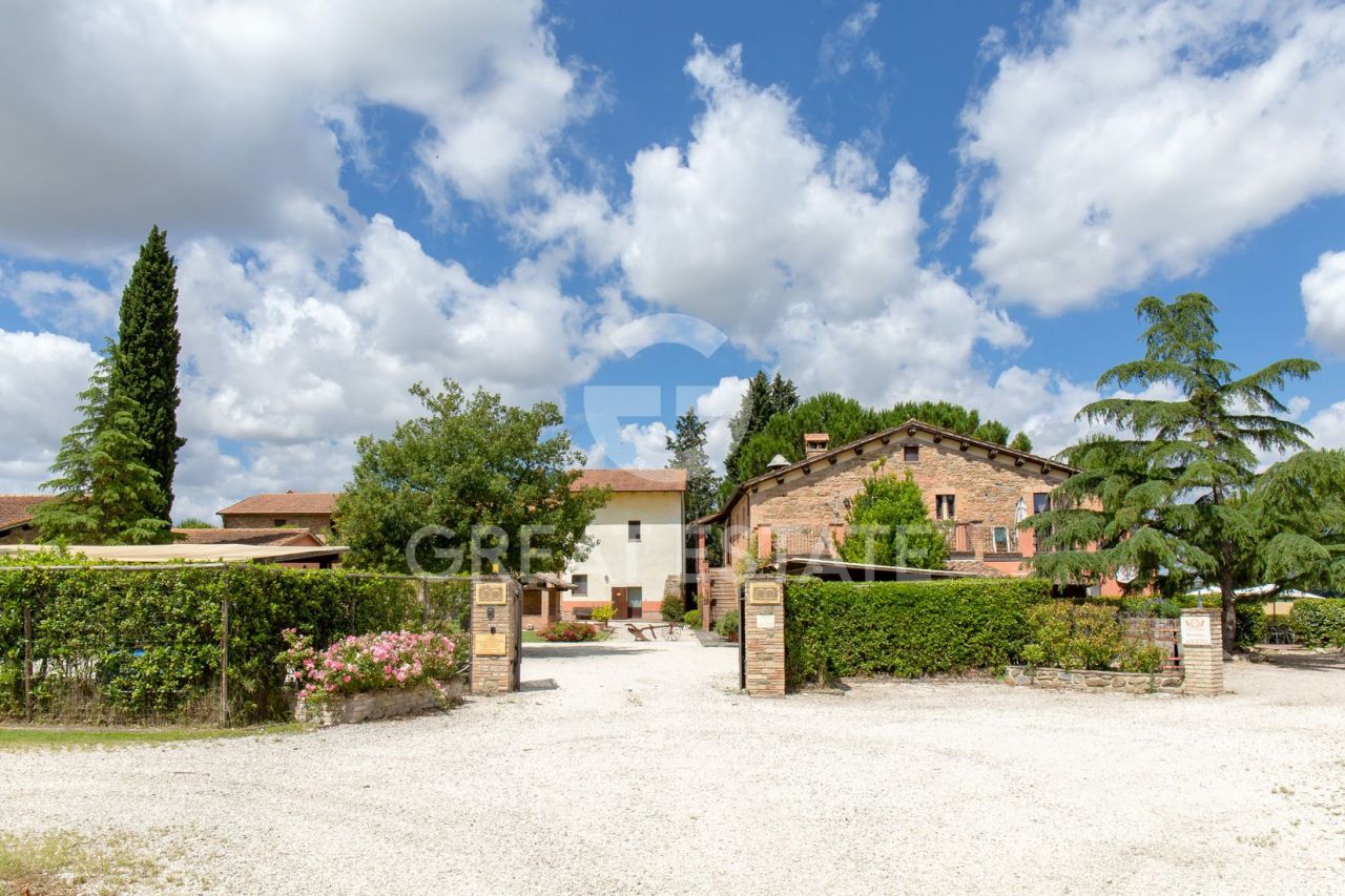 Дом в Деруте, Италия, 1 617.6 м² - фото 6