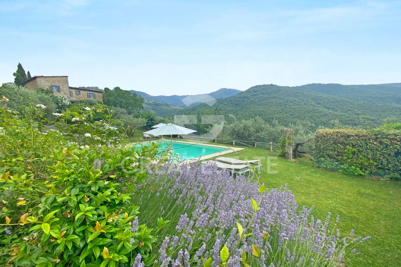 Дом Loro Ciuffenna, Италия, 305.7 м² - фото 8